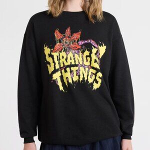 NWT Netflix Stranger Things Oversized Fleece Sweatshirt No Boundaries, Women’s M
